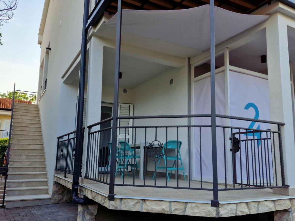 Anna24 Holidays Vantacići Exterior foto